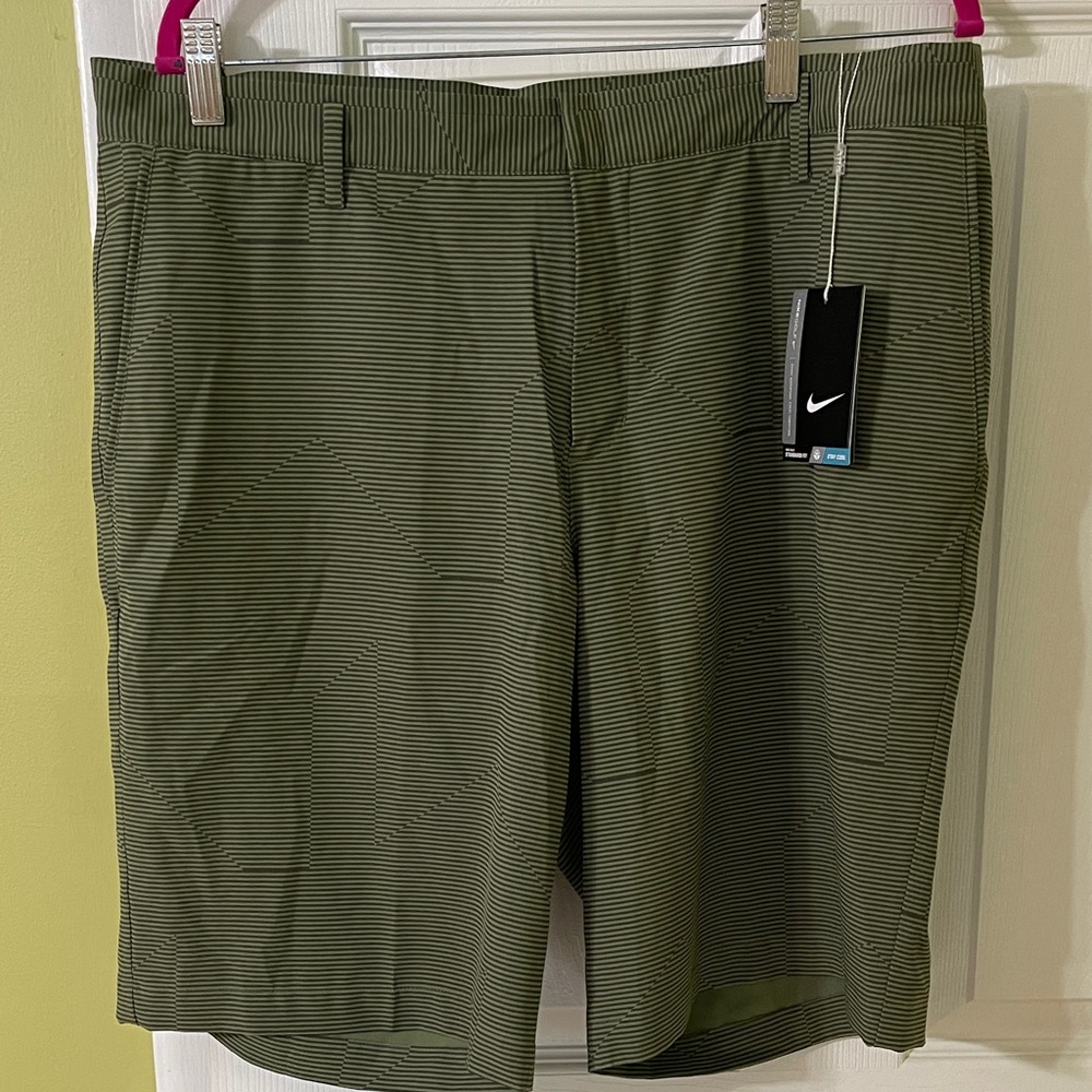 Nike Men's Olive Striped Flat Front Golf Shorts